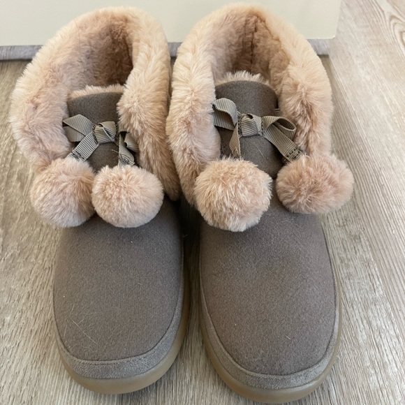 BRAND NEW Tom’s Celeste Ankle Slippers - Picture 2 of 4